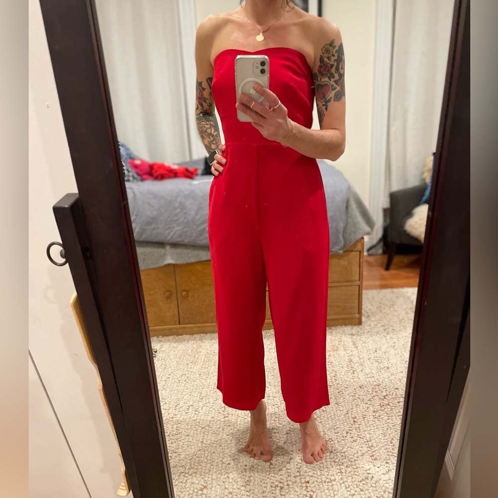 Aritzia Babaton sleeveless jumper with pockets